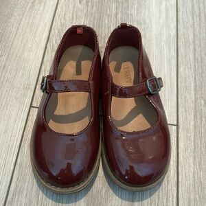 Excellent condition Old Navy Mary Jane’s